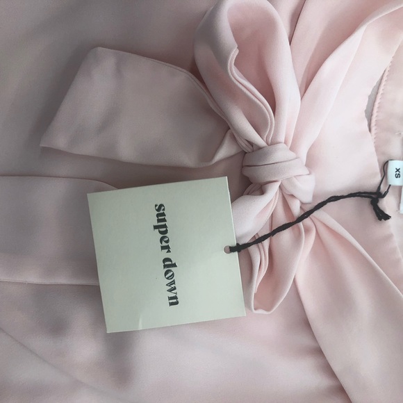 Superdown 2pc, ruffle wrap skirt, ruffle tie top, pink, XS, NWT - Picture 11 of 13